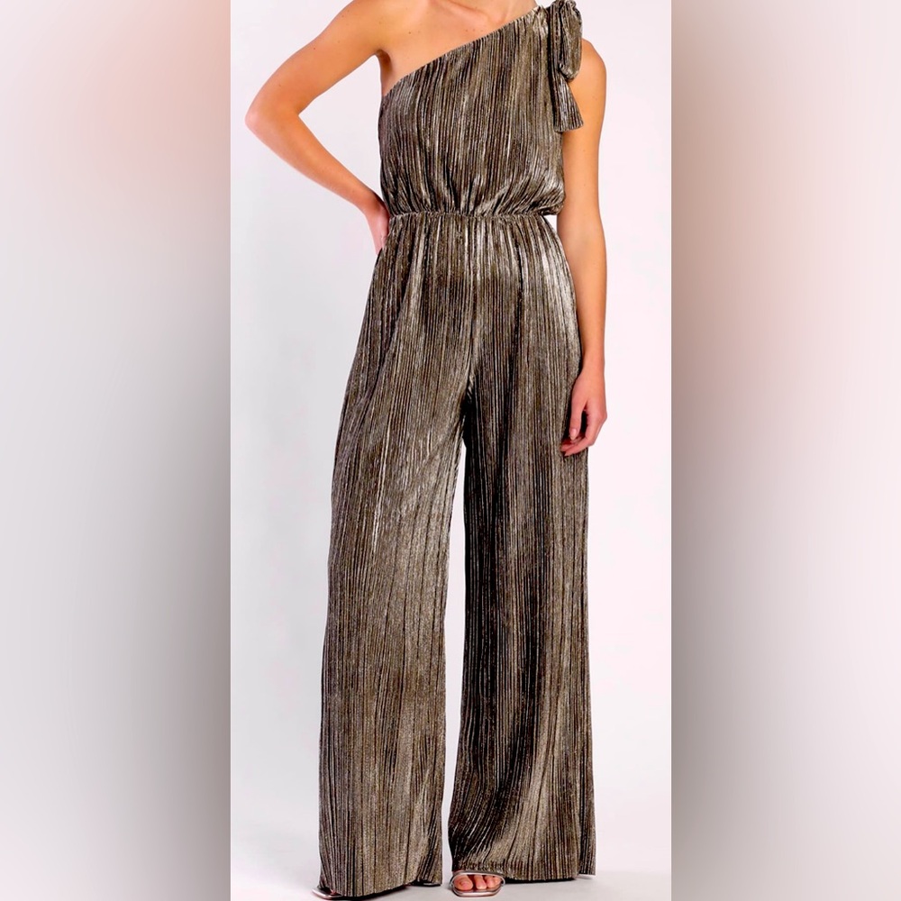 1.State NWT Metallic Copper Plisse Asymmetrical Neck Jumpsuit